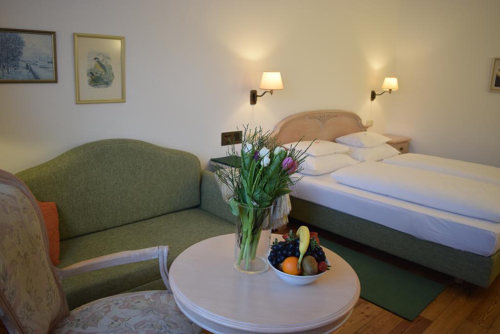Hotel Landhaus Fuhrgassl-Huber Βιέννη Εξωτερικό φωτογραφία